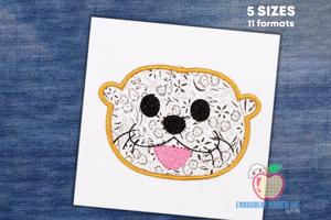 Smiling Otter Face applique