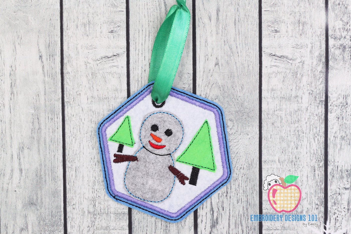 Snowman with Christmas Tree ITH Ornament