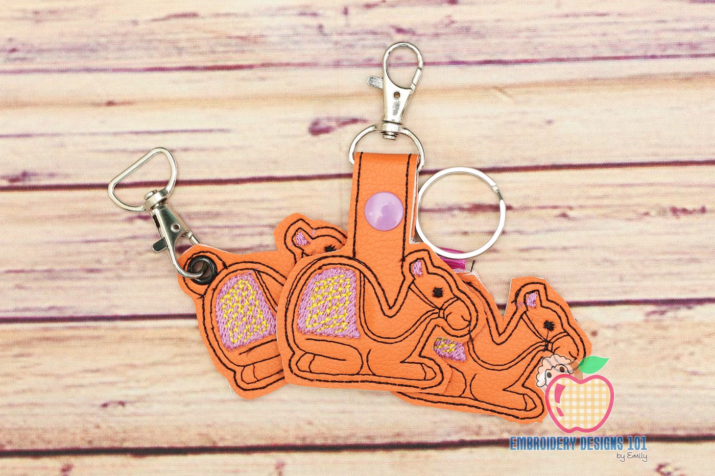 Camel Sitting in Desert ITH Key Fob Pattern