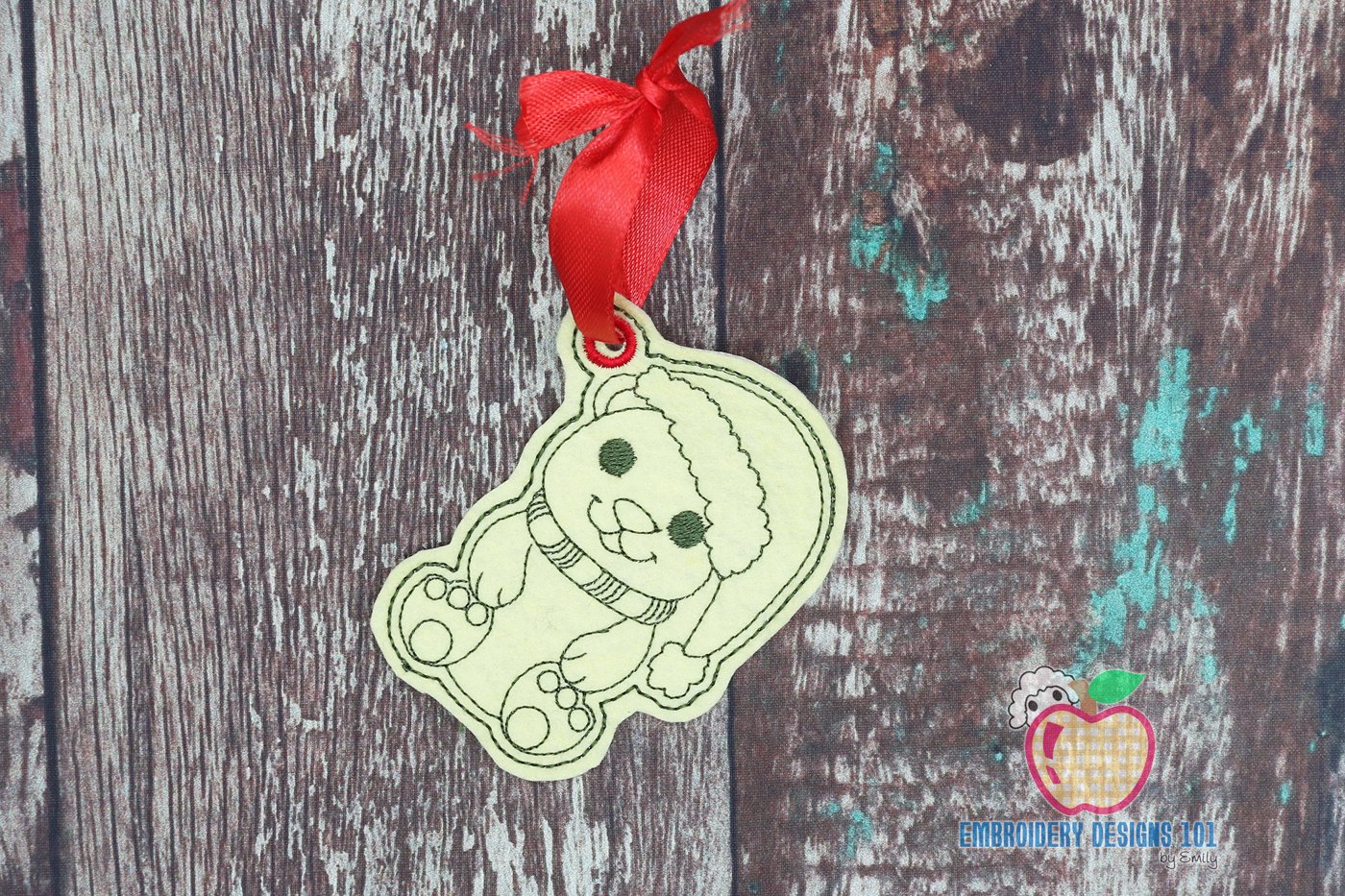 Christmas Polar Bear Wearing a Santa Hat Ornament Embroidery