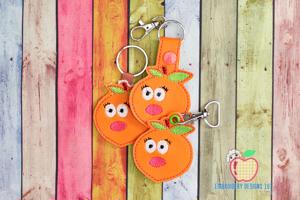 Cute Peach ITH Snaptab Keyfob Design