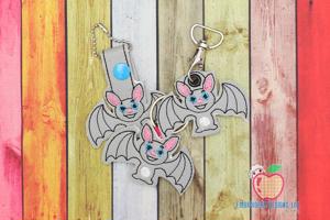 Flying Halloween Bat ITH KeyFob Snaptab